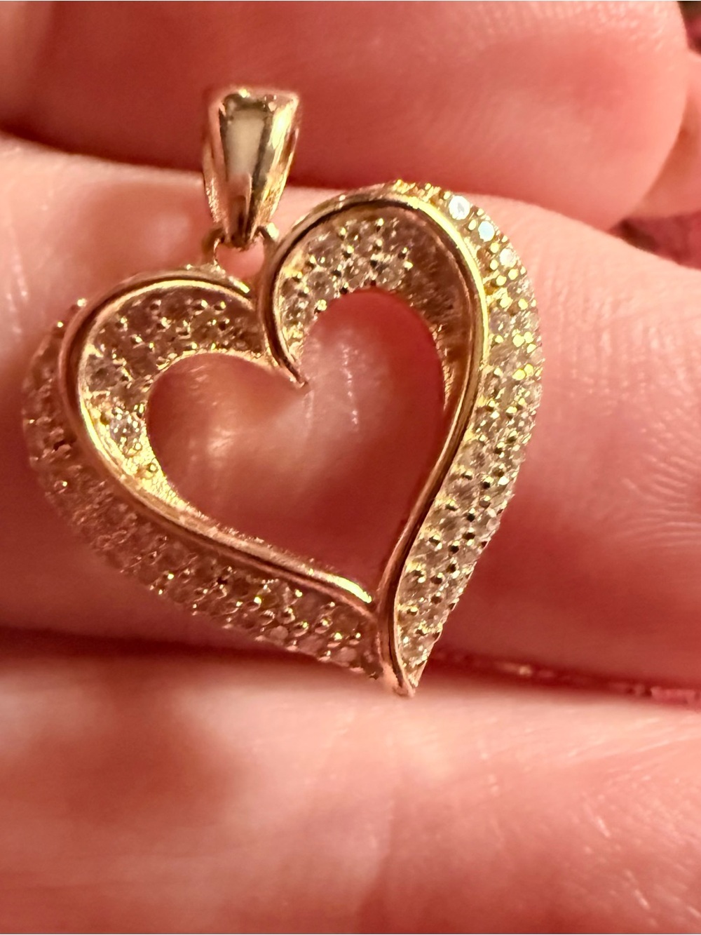 Moissanite heart pendant